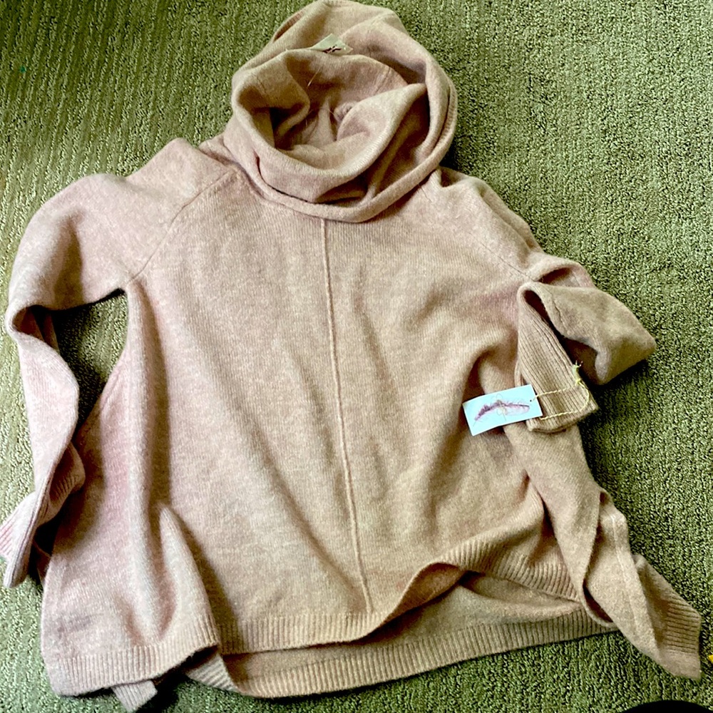 Loose collared turtle neck sweater with slit sides